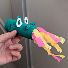 Beispiel für einen selbst gebastelten Feuerdrachen.