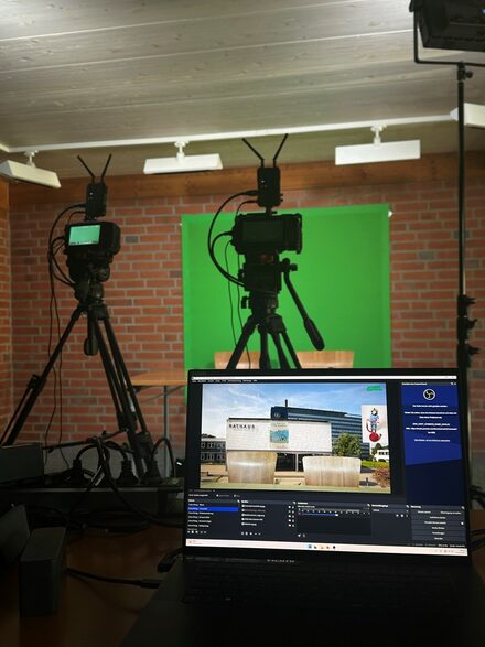 In diesem Studio werden die Nachrichtensendungen entstehen.